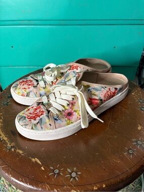 Liz Claiborne Wayna floral print slip-on mule sneakers